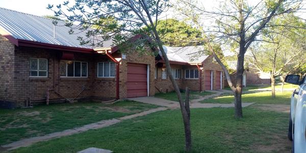 1 000  m² Commercial space