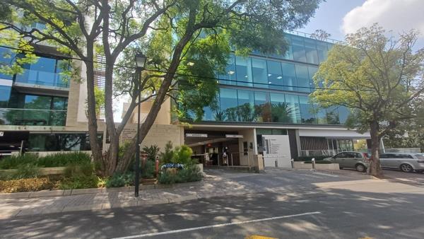 285  m² Commercial space