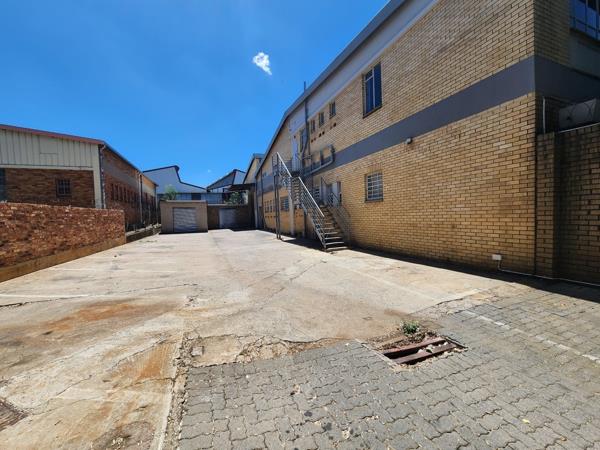 1 972 m² Industrial space