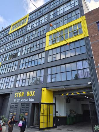 275 m² Commercial space