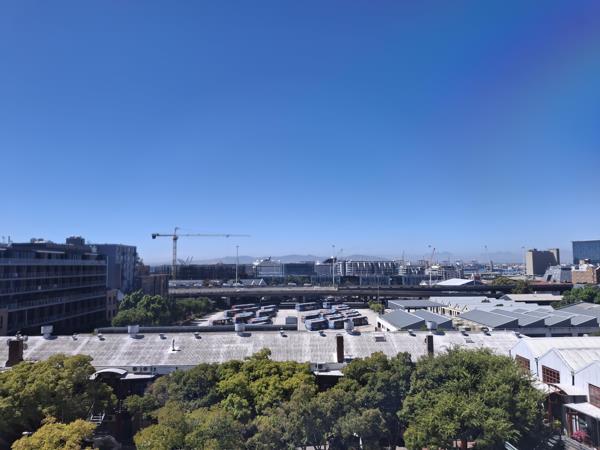 300  m² Commercial space