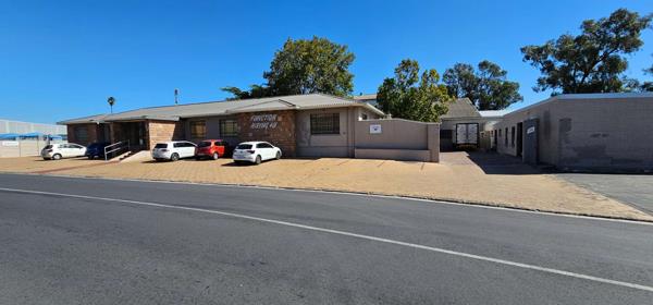 3 202  m² Industrial space