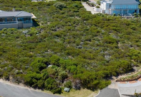 980 m² Land