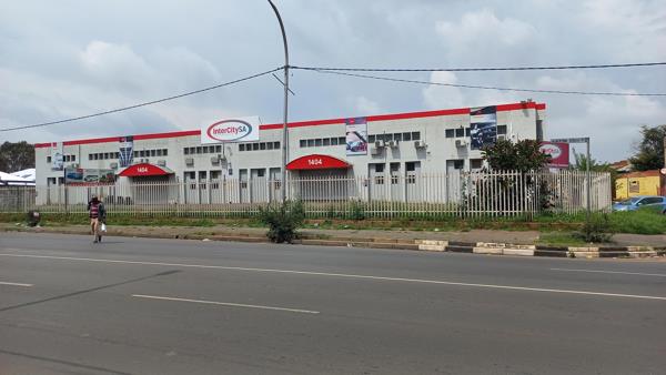 2 800  m² Commercial space