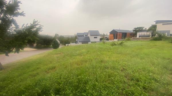 751 m² Land