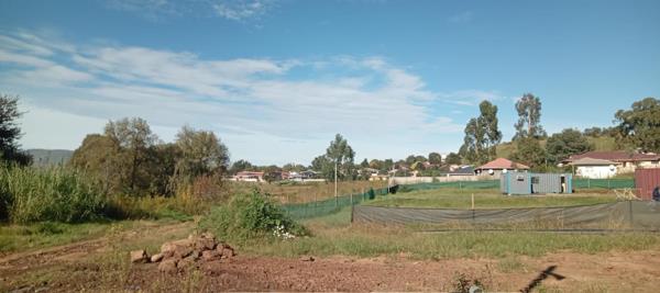923 m² Land