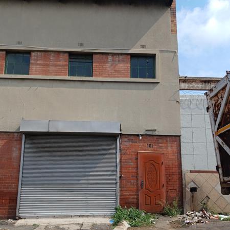 140  m² Industrial space