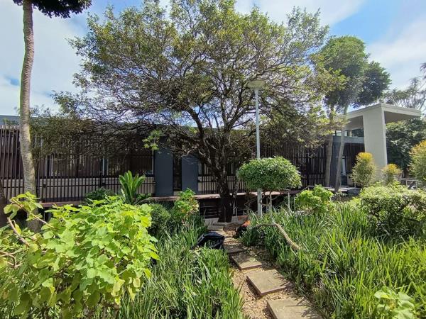 176  m² Office Space