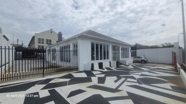 200  m² Commercial space