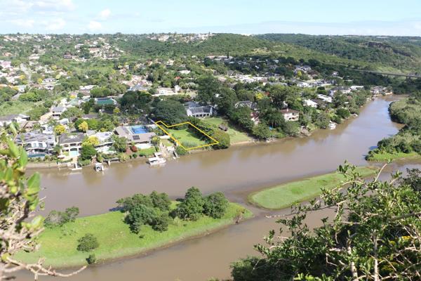1 128 m² Land