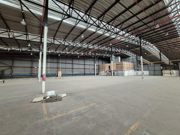 11 000 m² Industrial space
