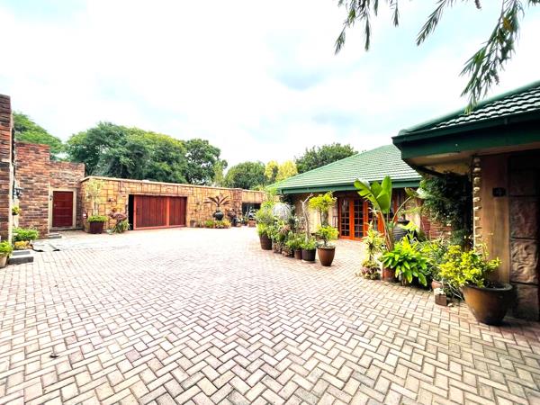 3 172  m² Commercial space