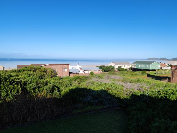 671 m² Land