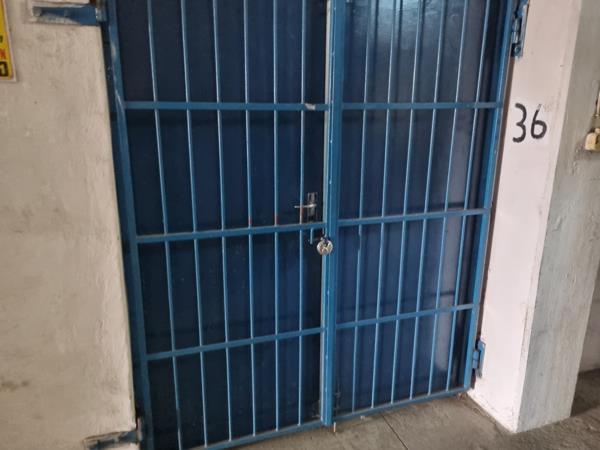 114  m² Industrial space