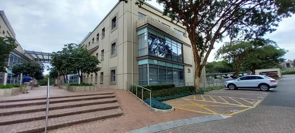 406  m² Commercial space