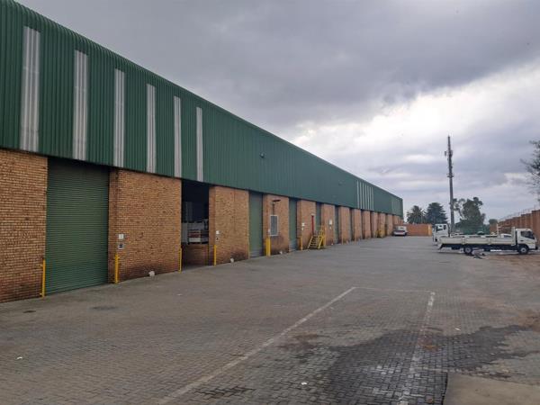 14 600  m² Industrial space