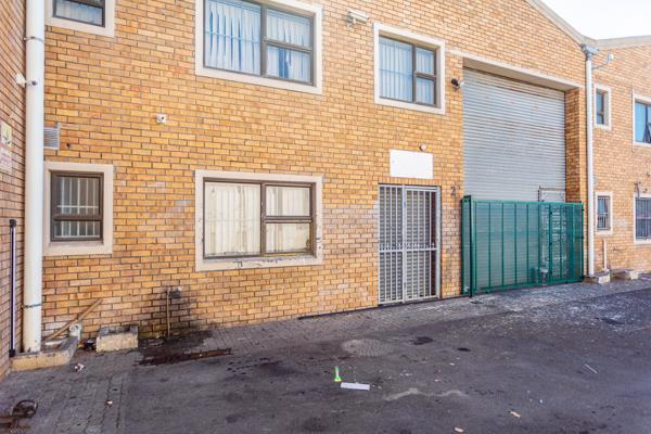 298  m² Industrial space