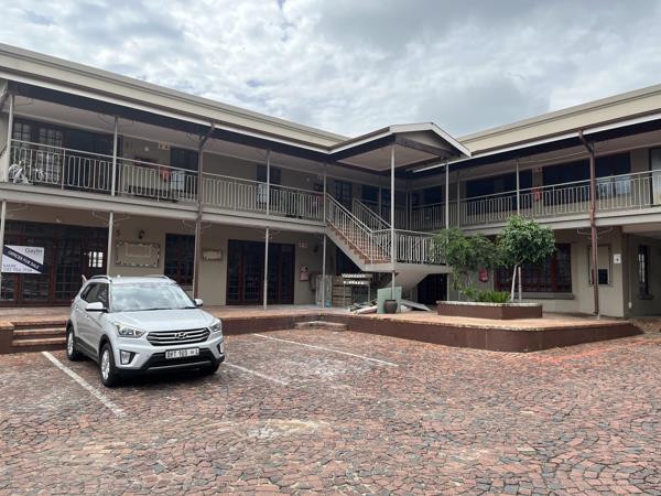 201  m² Commercial space