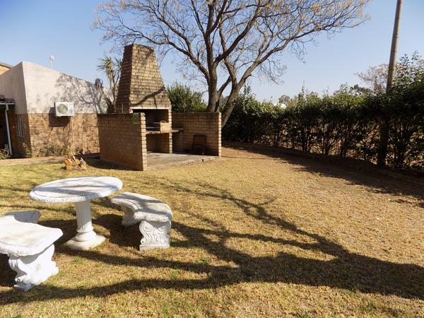 2 000  m² Commercial space