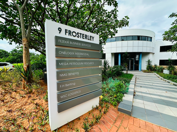 200  m² Commercial space