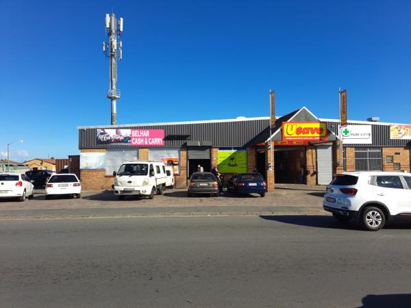 2 382  m² Retail Space