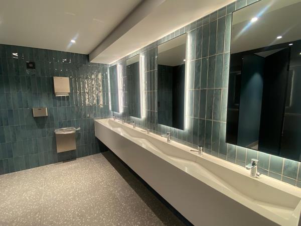 255  m² Retail Space