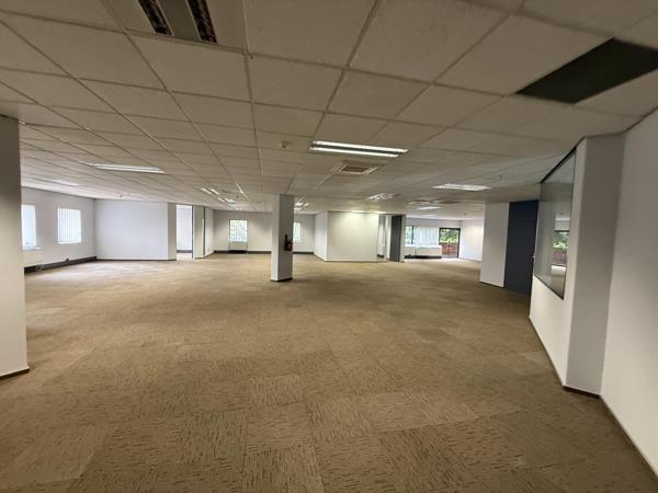 327 m² Commercial space