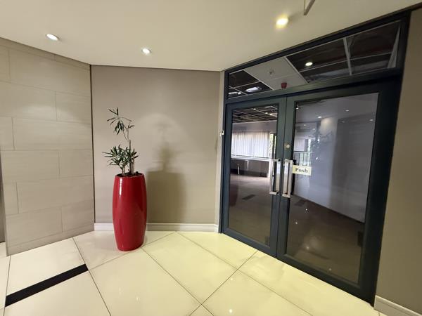 327 m² Commercial space