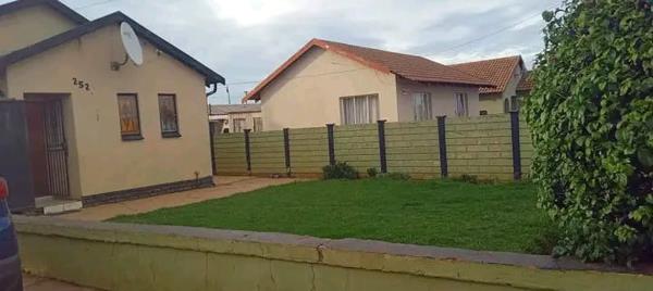 2 Bedroom House