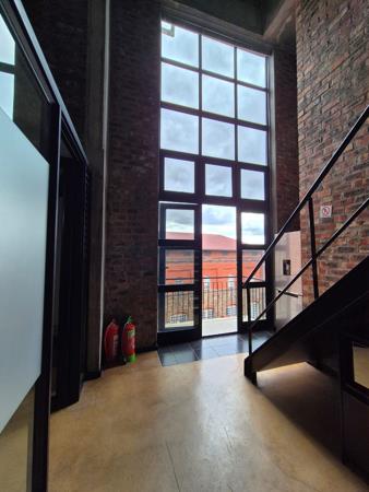 200  m² Commercial space