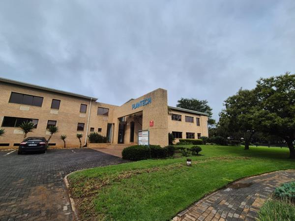 2 100  m² Office Space