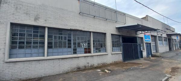 988  m² Industrial space