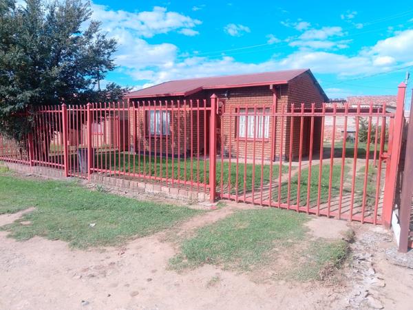 2 Bedroom House
