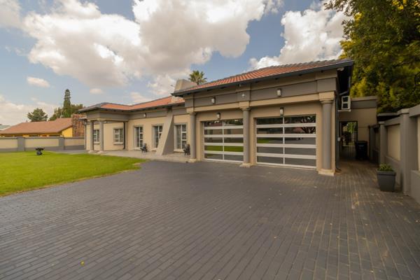 6 Bedroom House