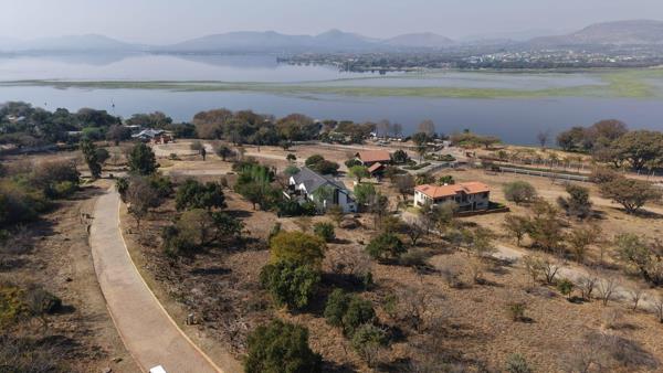 727 m² Land