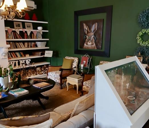 241  m² Commercial space