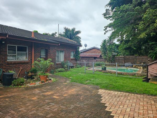 6 Bedroom House