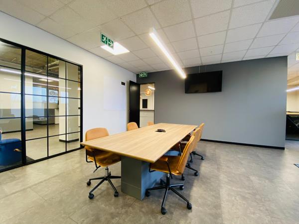 428 m² Office Space