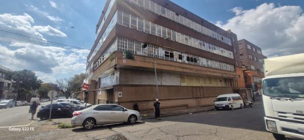 3 600  m² Industrial space