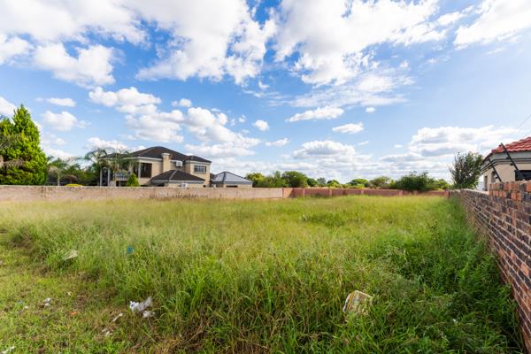 1 000 m² Land