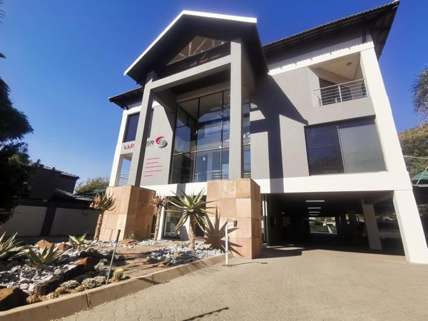 800  m² Commercial space