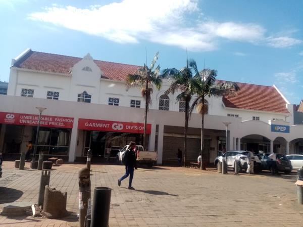 373.3  m² Retail Space