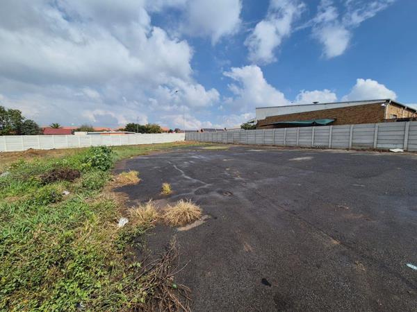 7 000  m² Industrial space