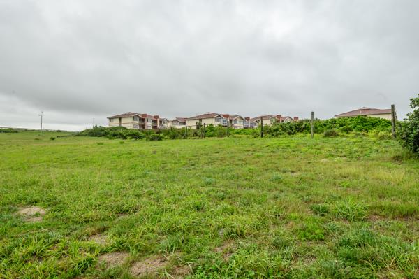 8 648 m² Land