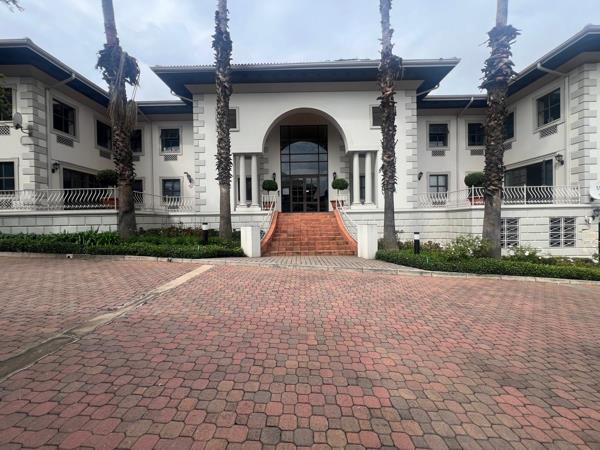 156  m² Commercial space