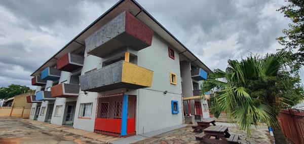 583  m² Commercial space