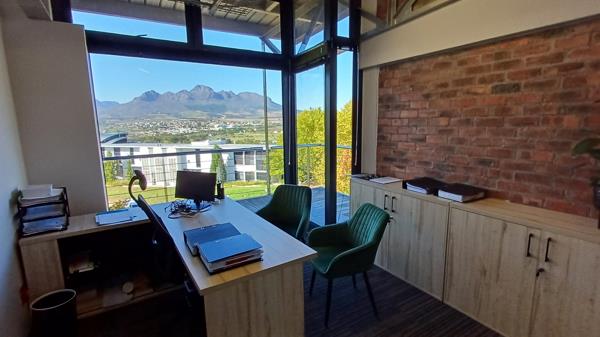 270  m² Commercial space