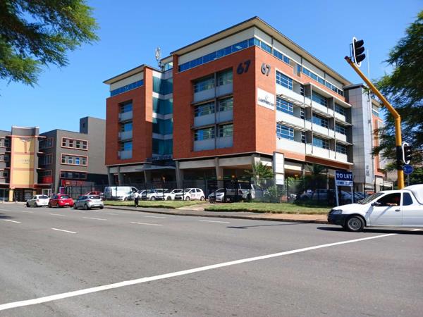 400  m² Office Space