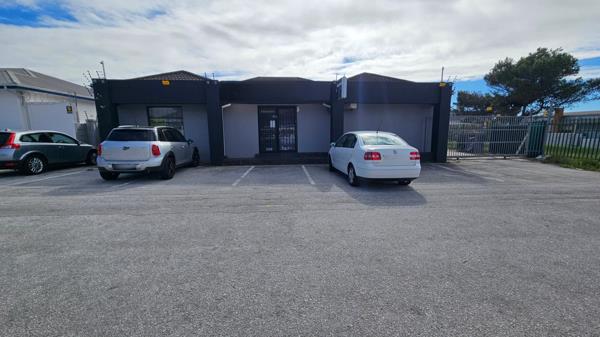 343 m² Office Space