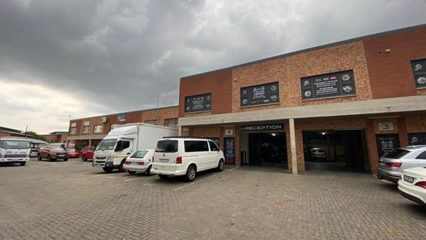 308  m² Industrial space